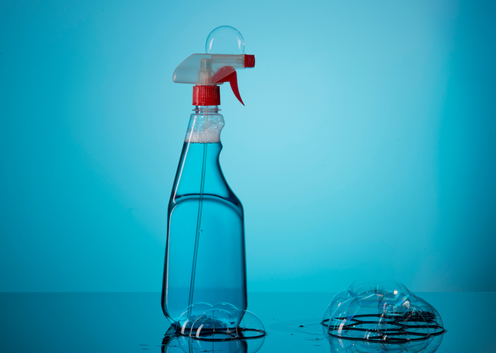 Toxic product: Glass cleaner